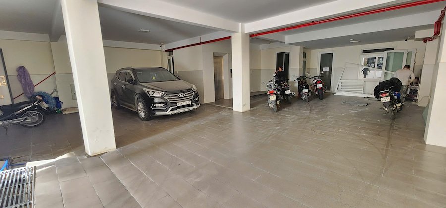 Khách sạn 4 tầng 2 mặt tiền gần Trần Phú, 12x17m, 27PKD, có hầm xe thu nhập tốt Khách sạn 4 tầng 2 mặt tiền gần Trần Phú, 12x17m, 27PKD, có hầm xe thu nhập tốt