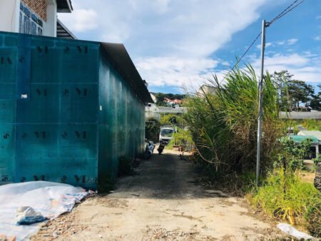 Đất hẻm ô tô lớn Triệu Việt Vương, Phường 3, Đà Lạt, Mặt tiền rộng 14m