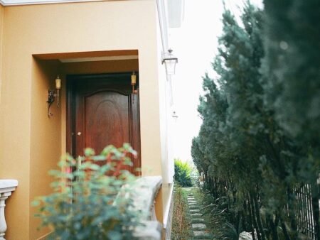 Villa 2 tầng mặt tiền Đống Đa, P3, Đà Lạt, mặt tiền rộng 13m