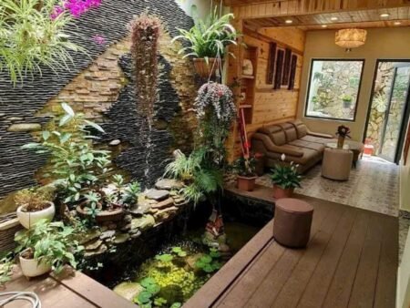 Homestay hẻm ô tô lớn Huỳnh Tấn Phát, P11, Đà Lạt, mặt tiền rộng 6m