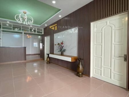 Nhà phố hẻm nhỏ Dã Tượng, P5, Đà Lạt, mặt tiền rộng 5.96m