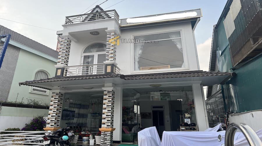 Khách sạn mặt tiền Tô Hiến Thành, P3, Đà Lạt mặt tiền rộng 9.1m