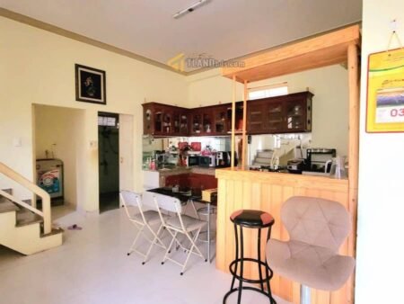 Nhà cấp 4 hẻm ô tô lớn Trại Mát, P11, Đà Lạt, mặt tiền ngang 17m