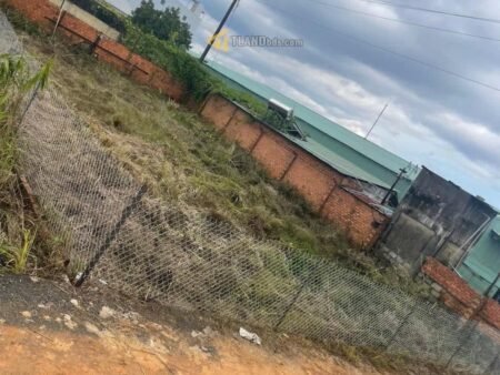 Đất hẻm ô tô lớn Ngô Tất Tố, P8, Đà Lạt mặt tiền rộng 13m