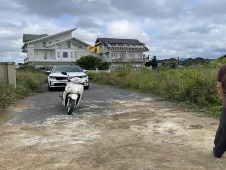 Đất hẻm ô tô lớn Ngô Tất Tố, P8, Đà Lạt mặt tiền rộng 13m