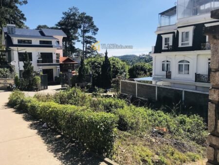 Đất hai mặt tiền Ba Tháng Tư, P3, Đà Lạt, mặt tiền rộng 15.6m