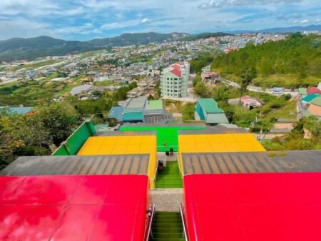 Homestay villa mặt tiền Đống Đa, P3, Đà Lạt, mặt tiền rộng 19m