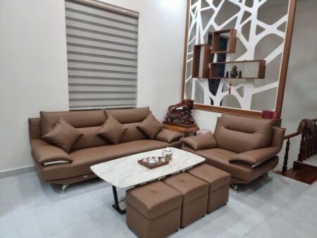 Nhà phố 4 tầng hẻm ô tô lớn Hoàng Văn Thụ, P5, Đà Lạt, mặt tiền rộng 10.1m