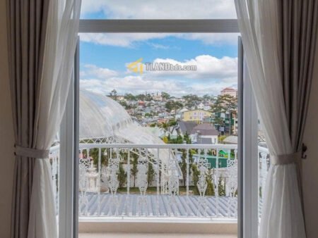 Khách sạn mặt tiền Tô Hiến Thành, P3, Đà Lạt, Mặt tiền rộng 20m 40 PKD