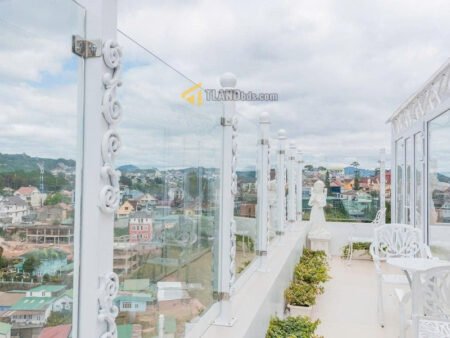 Khách sạn mặt tiền Tô Hiến Thành, P3, Đà Lạt, Mặt tiền rộng 20m 40 PKD