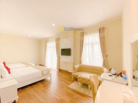 Khách sạn mặt tiền Tô Hiến Thành, P3, Đà Lạt, Mặt tiền rộng 20m 40 PKD