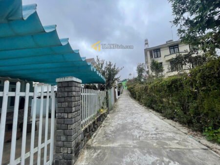 Nhà cấp 4 hẻm ô tô nhỏ Quang Trung, P9, Đà Lạt khuôn đất 12m x 21m