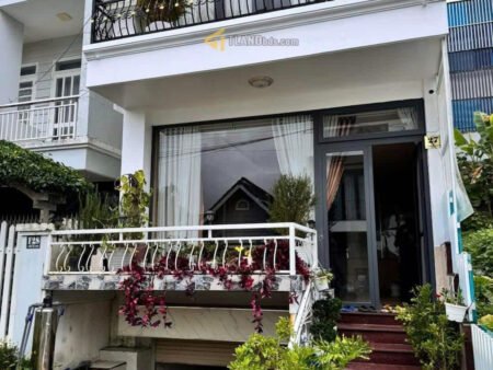 Nhà phố 4 tầng mặt tiền KQH An Sơn, P4, Đà Lạt mặt tiền 21m