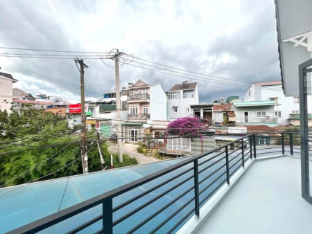 Villa 4 tầng mặt tiền Nguyễn An Ninh, P6, Đà Lạt mặt tiền ngang 18.5m