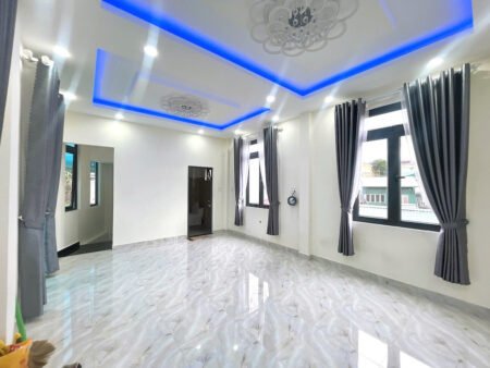 Villa 4 tầng mặt tiền Nguyễn An Ninh, P6, Đà Lạt mặt tiền ngang 18.5m