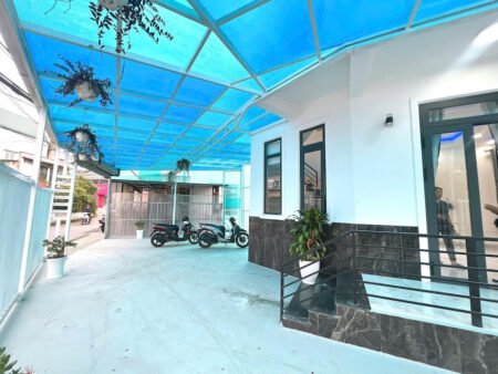 Villa 4 tầng mặt tiền Nguyễn An Ninh, P6, Đà Lạt mặt tiền ngang 18.5m