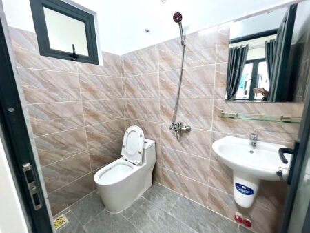 Villa 4 tầng mặt tiền Nguyễn An Ninh, P6, Đà Lạt mặt tiền ngang 18.5m