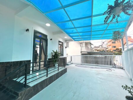 Villa 4 tầng mặt tiền Nguyễn An Ninh, P6, Đà Lạt mặt tiền ngang 18.5m