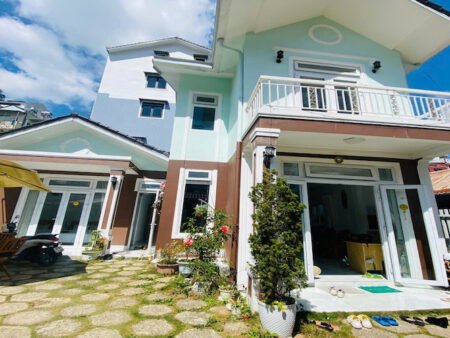Villa sân vườn hẻm Hoàng Văn Thụ P5 Đà Lạt - 200m2 - 8.5 tỷ