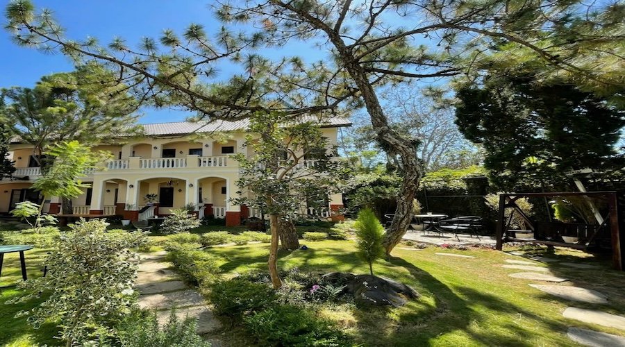 Villa Đà Lạt cho 15 người giá rẻ