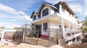 Villa Đà Lạt cho 10 người giá rẻ