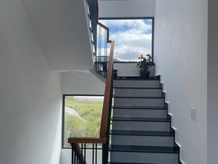 Villa Kinh Doanh Lợi 2 Mặt Tiền Gần Làng Hoa Vạn Thành Đà Lạt