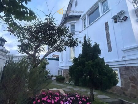 Biệt Thự 2 Mặt Tiền hẻm oto Đường Triệu Việt Vương, Đà Lạt – Diện Tích Khủng 434m²