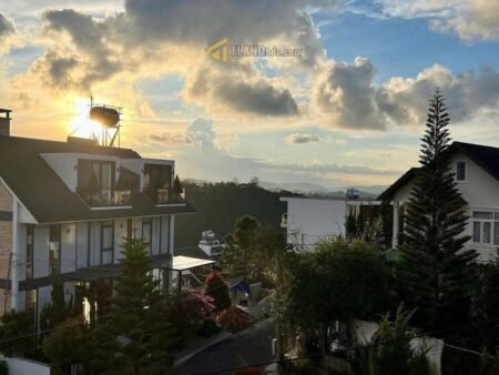 Villa đẳng cấp Mặt Tiền KQH Viện Nghiên Cứu hạt Nhân, Phường 11, Đà Lạt