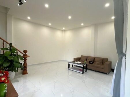 Nhà Phố hẻm Trung Tâm La Sơn Phu Tử P6 Đà Lạt – 43.53 m² Giá Chỉ 3.8 Tỷ