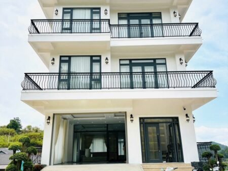 Villa 2 Mặt Tiền An Sơn Đà Lạt – Diện Tích 312m2, 9PN, Giá 29 Tỷ