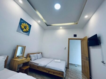 Khách sạn 4 tầng hẻm oto Đào Duy Từ P Xuân Hương (P4 cũ) Đà Lạt - 147 m² -13.5 tỷ