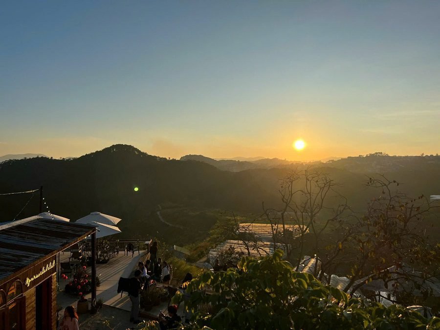 Bán khu cà phê view đẹp Đà Lạt – sở hữu view 360 độ rừng thông và hoàng hôn triệu đô Bán khu cà phê view đẹp Đà Lạt – sở hữu view 360 độ rừng thông và hoàng hôn triệu đô