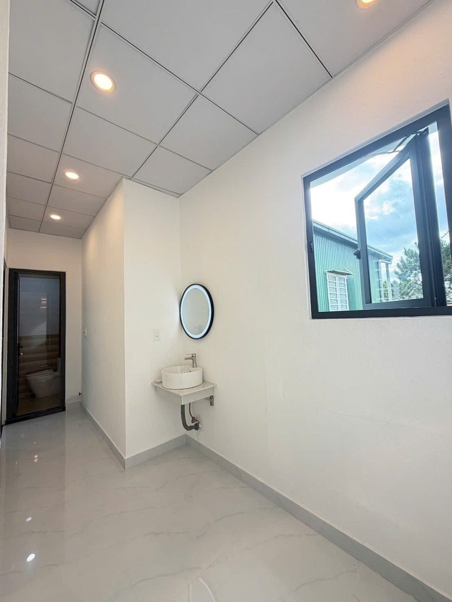 Nhà 2 tầng SR Ngô Huy Diễn P5 Đà Lạt - 3 Phòng Ngủ - 3.3 Tỷ Nhà 2 tầng SR Ngô Huy Diễn P5 Đà Lạt - 3 Phòng Ngủ - 3.3 Tỷ