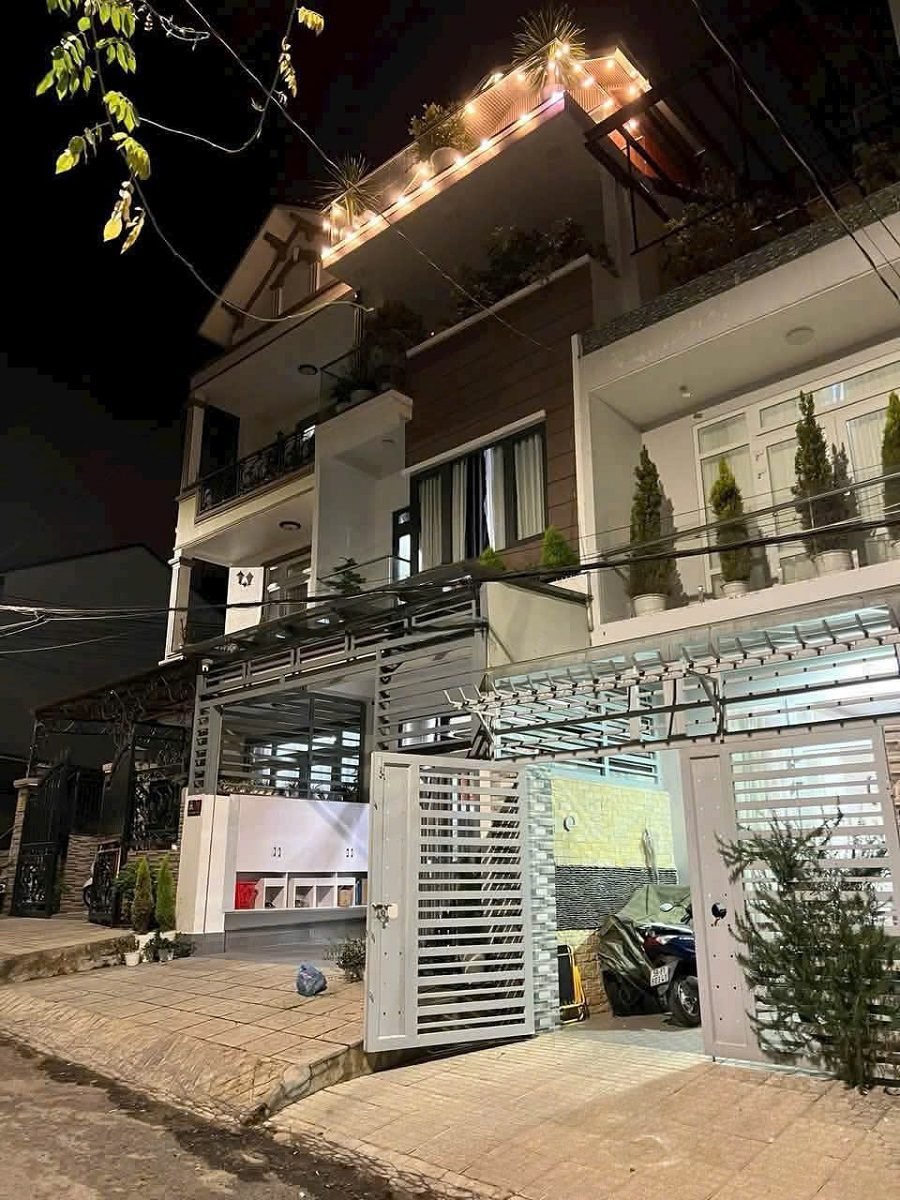 Nhà 4 tầng KQH Thái Lâm P3 Đà Lạt – 93.1m2 đã hoàn công - 10 tỷ Nhà 4 tầng KQH Thái Lâm P3 Đà Lạt – 93.1m2 đã hoàn công - 10 tỷ