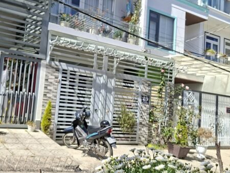 Nhà 3 tầng KQH Thái Lâm P4 Đà Lạt - 92.8m² ngang 5m - 8.5 tỷ