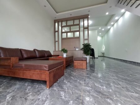 Nhà Mới 2 tầng Xây Đẹp Giá Rẻ P7 Đà Lạt - 90m2 - 2.5 tỷ