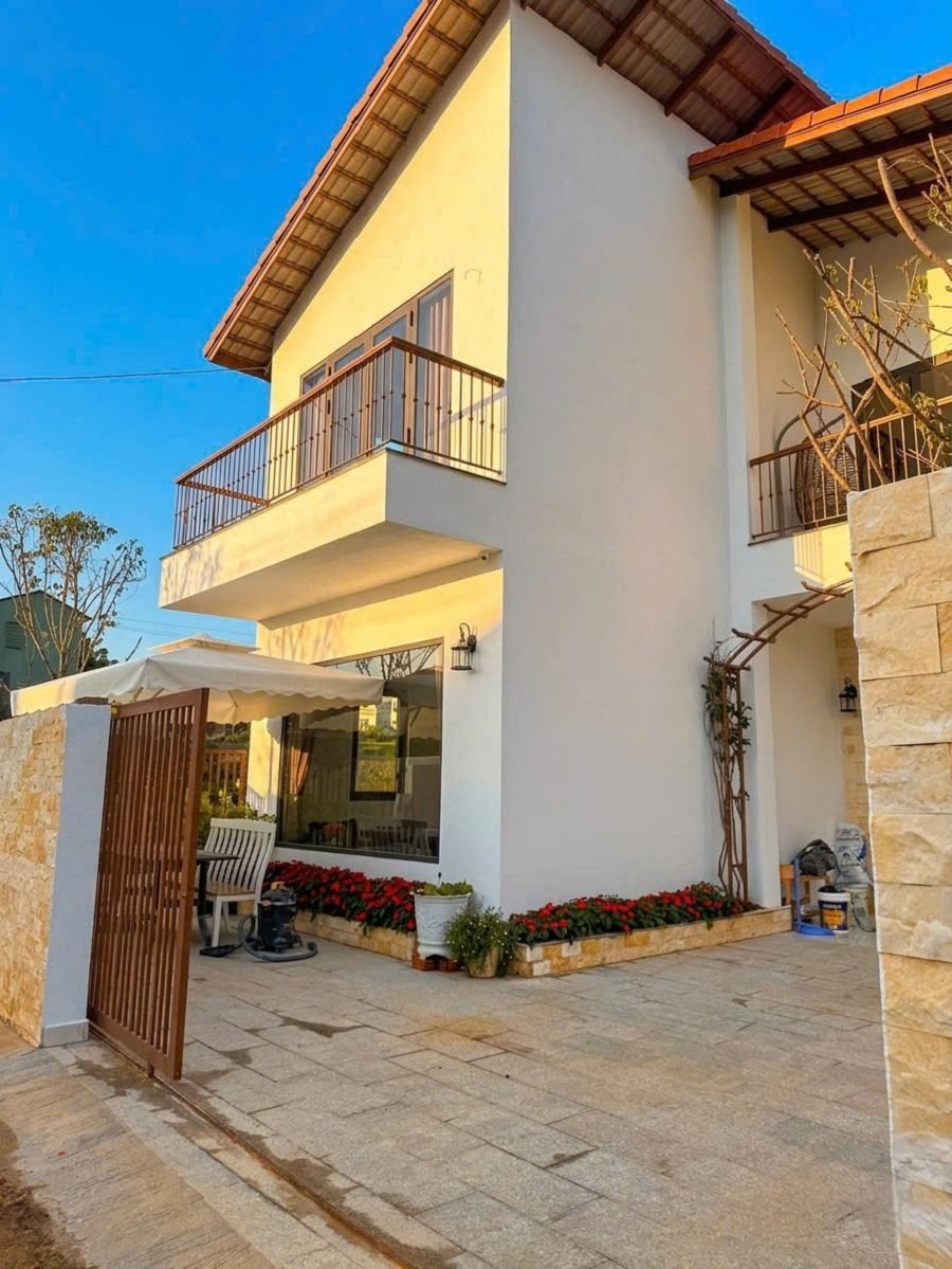Villa 2 tầng đẹp Măng Ling Phường 7 Đà Lạt - 204m2 - 8.5 tỷ Villa 2 tầng đẹp Măng Ling Phường 7 Đà Lạt - 204m2 - 8.5 tỷ