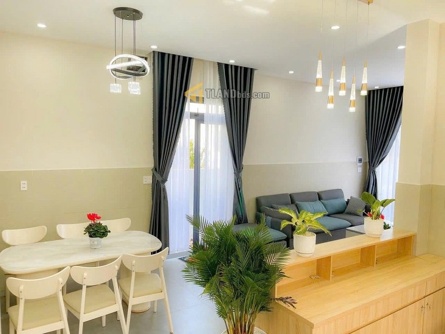 Villa 3 tầng hẻm oto Nam Hồ Phường 11 cũ Đà Lạt - 281 m2 - 18 tỷ Villa 3 tầng hẻm oto Nam Hồ Phường 11 cũ Đà Lạt - 281 m2 - 18 tỷ