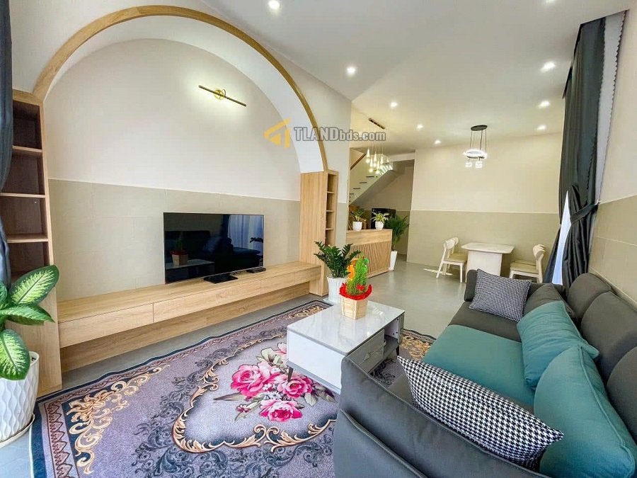 Villa 3 tầng hẻm oto Nam Hồ Phường 11 cũ Đà Lạt - 281 m2 - 18 tỷ Villa 3 tầng hẻm oto Nam Hồ Phường 11 cũ Đà Lạt - 281 m2 - 18 tỷ
