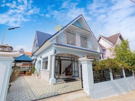 Villa 2 tầng hẻm oto Nam Hồ Phường 11 Đà Lạt - 200m2 - 10.5 tỷ