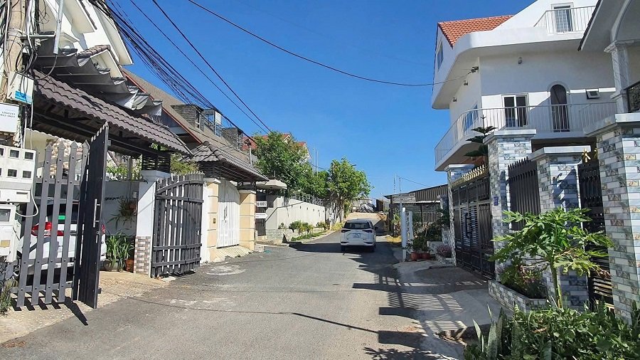 Cặp biệt thự hẻm oto Nam Hồ P11 Đà Lạt - 200 m2 - 11.5 tỷ Cặp biệt thự hẻm oto Nam Hồ P11 Đà Lạt - 200 m2 - 11.5 tỷ