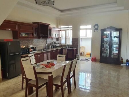 Cặp biệt thự hẻm oto Nam Hồ P11 Đà Lạt - 200 m2 - 11.5 tỷ