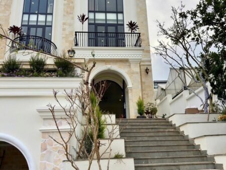 Villa mới 4 tầng hẻm oto Trịnh Hoài Đức P11 cũ Đà Lạt - 304,1 m2 - 20.5 tỷ