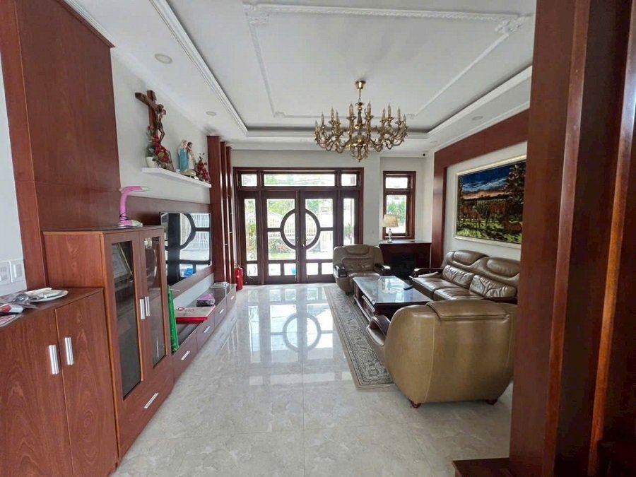 Villa 3 tầng view đẹp cửa ngỏ Đặng Thái Thân P3 Đà Lạt - 287m2 - 37.5 tỷ Villa 3 tầng view đẹp cửa ngỏ Đặng Thái Thân P3 Đà Lạt - 287m2 - 37.5 tỷ