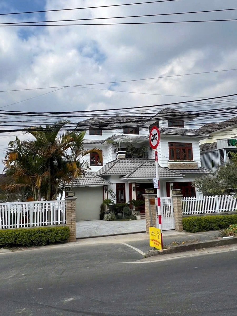 Villa 3 tầng view đẹp cửa ngỏ Đặng Thái Thân P3 Đà Lạt - 287m2 - 37.5 tỷ Villa 3 tầng view đẹp cửa ngỏ Đặng Thái Thân P3 Đà Lạt - 287m2 - 37.5 tỷ