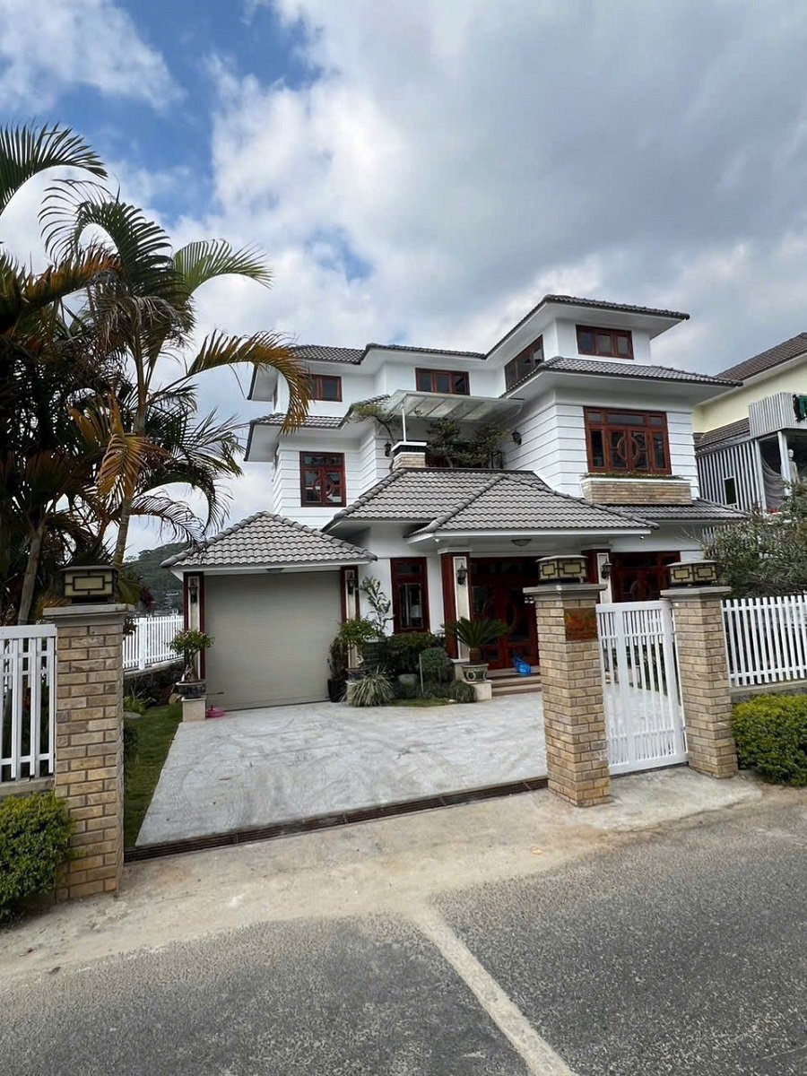 Villa 3 tầng view đẹp cửa ngỏ Đặng Thái Thân P3 Đà Lạt - 287m2 - 37.5 tỷ Villa 3 tầng view đẹp cửa ngỏ Đặng Thái Thân P3 Đà Lạt - 287m2 - 37.5 tỷ