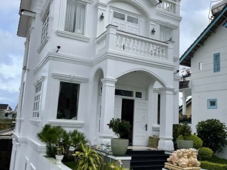 Villa 4 tầng Mặt Tiền Trần Quang Khải P8 Đà Lạt - 289m2 - 29.7 Tỷ