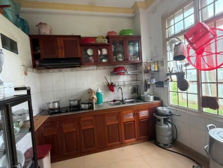 Nhà cấp 4 3 tầng hẻm nhỏ Nguyễn Công Trứ P8 Đà Lạt - 73 m2 - 5.6 tỷ