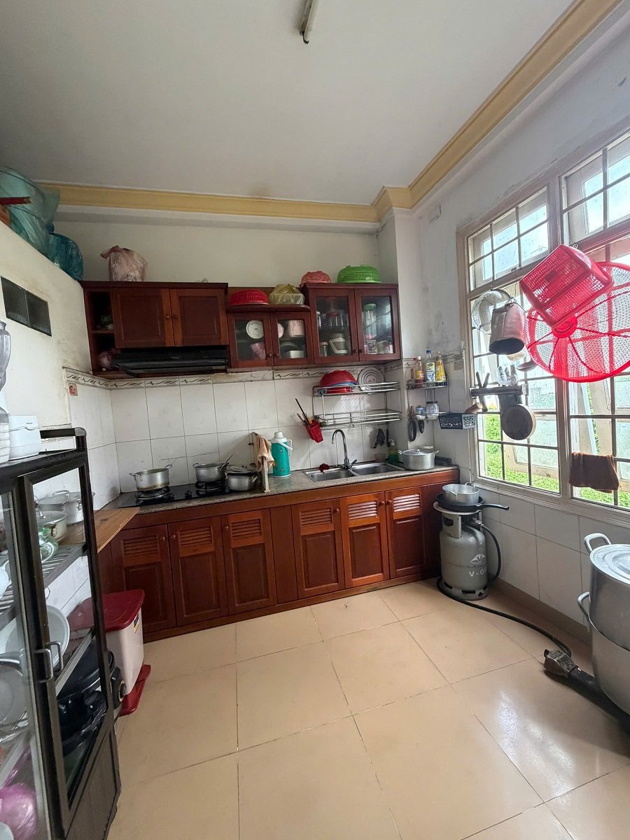 Nhà cấp 4 3 tầng hẻm nhỏ Nguyễn Công Trứ P8 Đà Lạt - 73 m2 - 5.6 tỷ Nhà cấp 4 3 tầng hẻm nhỏ Nguyễn Công Trứ P8 Đà Lạt - 73 m2 - 5.6 tỷ