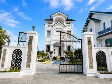 Villa 4 tầng Mặt Tiền Trần Quang Khải P8 Đà Lạt - 289m2 - 29.7 Tỷ